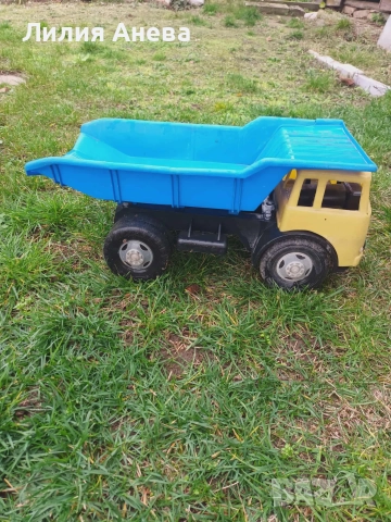 Продавам детски самосвал, снимка 3 - Коли, камиони, мотори, писти - 52485337
