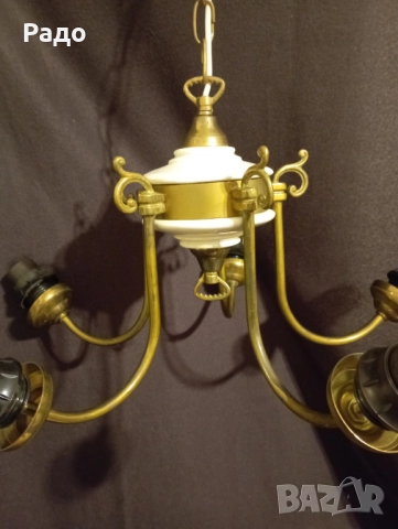 Стариннен месингов полилей за пет крушки, снимка 3 - Полилеи - 52772254