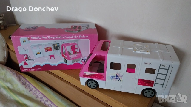Големият бус на Барби, снимка 2 - Кукли - 54239109