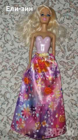 оригинална синеока кукла барби със шарена пола, снимка 12 - Кукли - 45698686