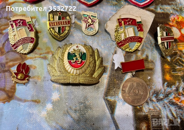 Военни значки и емблеми, снимка 5 - Колекции - 51551311