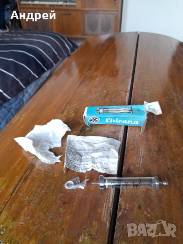 Стара стъклена спринцовка Chirana #2, снимка 3 - Други ценни предмети - 52296754
