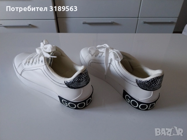 Дамски маратонки-нови, N 40