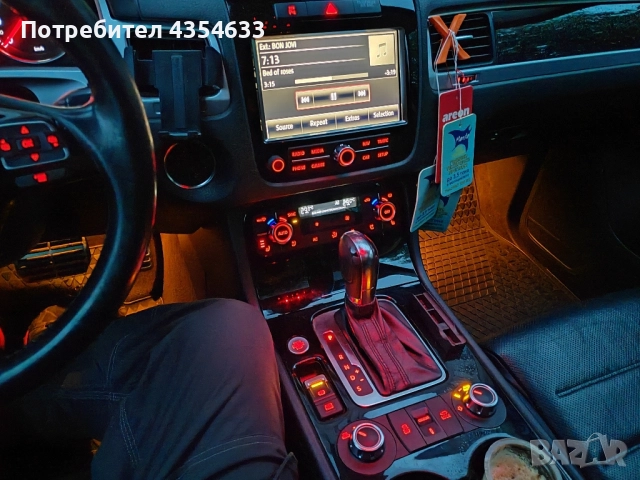 Фолксваген Туарег V8 340 коня. , снимка 13 - Автомобили и джипове - 51476340