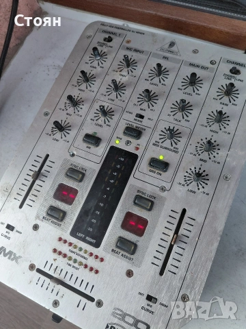 усилвател, пулт, миксер, снимка 3 - Ресийвъри, усилватели, смесителни пултове - 54095275