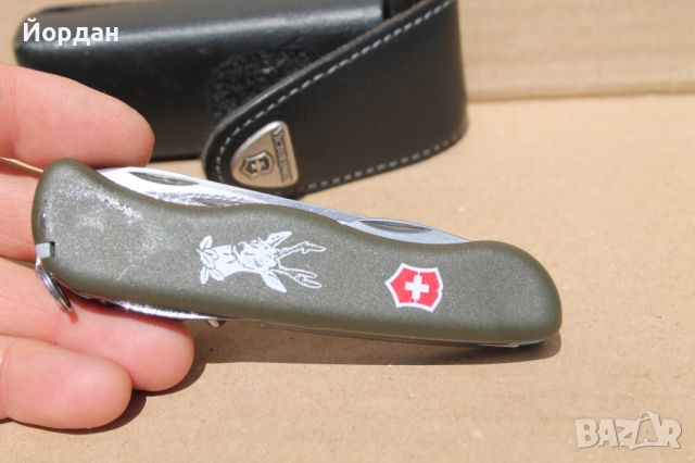 Швейцарски нож ''Victorinox'', снимка 3 - Ножове - 45794396