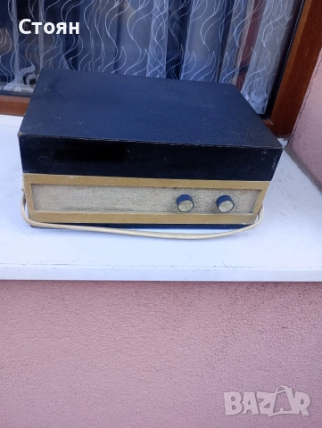 немски малък грамофон, снимка 2 - Грамофони - 52743408