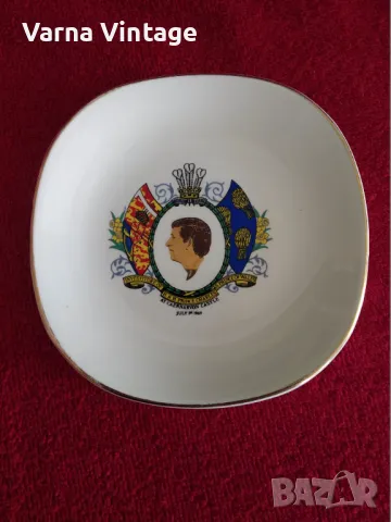 Колекционерска порцеланова чинийка Инвеститурата на принц Чарлз 1969. Royal Falcon Ware Англия., снимка 2 - Антикварни и старинни предмети - 47036759