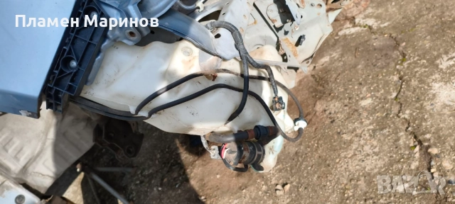 Казанче за течност на чистачки Honda CR-V