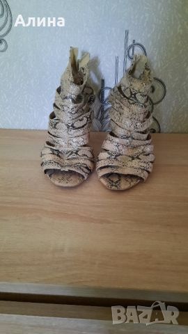 Дамски сандали, снимка 1 - Дамски обувки на ток - 46469513