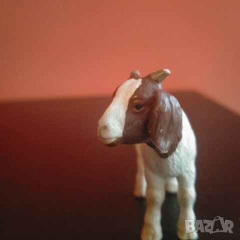 Колекционерска фигурка Schleich BOER GOAT KID Baby Farm Animal 2001 13260 , снимка 10 - Колекции - 46798353