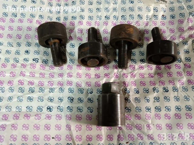Продавам ключ -маса и секретни болтове за джанти на Лада , снимка 5 - Части - 54155522