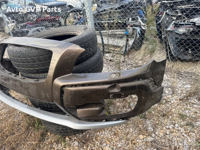 предна броня volvo xc70, снимка 3 - Части - 51894261