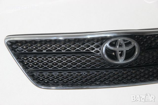 Предна решетка Toyota Corolla E12 хечбек (2002-2004г.) предна емблема Тойота Корола / 5310002010, снимка 2 - Части - 46465731