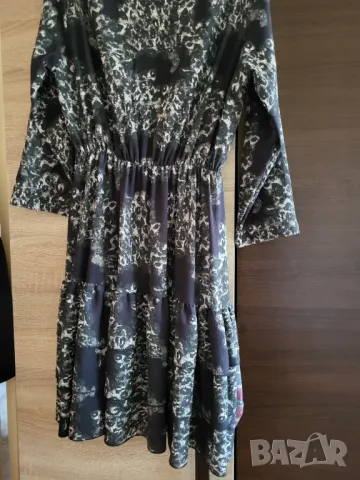 Рокля с волани, снимка 8 - Рокли - 50384417