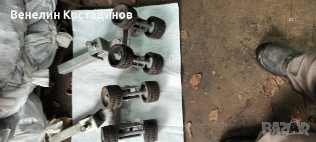 Опора странична с 4 ролки и савзола за захващане към колекара