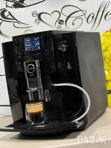 Кафемашина кафе автомат Jura E60 с гаранция, снимка 2 - Кафемашини - 51863690