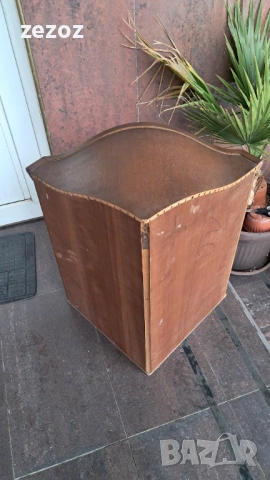 Ъглова стенна витрина масив, снимка 7 - Секции и витрини - 53034425