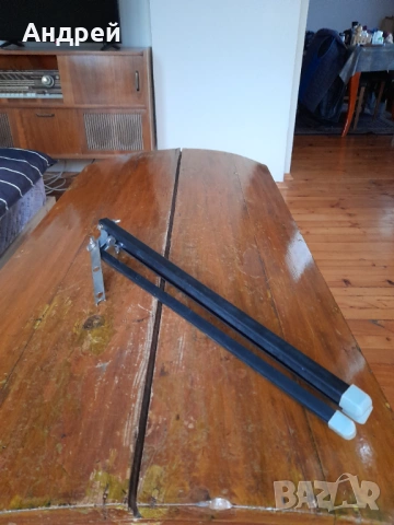 Стар статив,тринога за фотоапарат #2