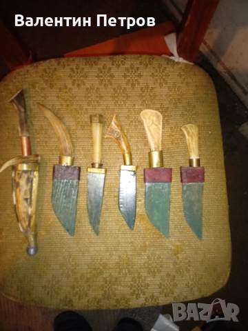 6 броя колекционерски ножа