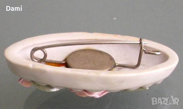 Порцеланова брошка, снимка 5 - Други - 52945595