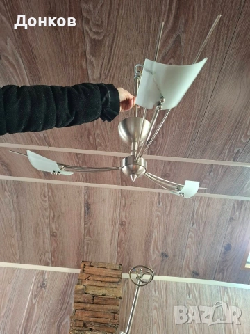 Продавам троен полилей работещ с крушки G9. , снимка 3 - Полилеи - 53142386