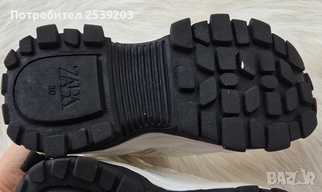 Детски боти Zara №30, снимка 8 - Детски боти и ботуши - 52659709