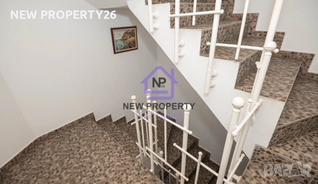 Представяме ви уникален имот за продажба – работещ хотел + самостоятелна къща и два гаража в Созопол, снимка 16 - Хотели - 52955005