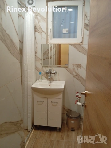 Тристаен апартамент под наем в Центъра, снимка 14 - Апартаменти - 54056337