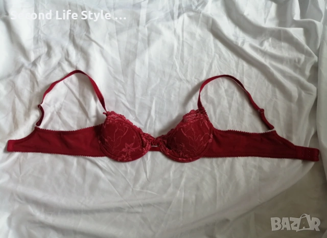 80A полупрозрачен дантелен сутиен с подплънки марка Viania Dessous, снимка 15 - Бельо - 54048636