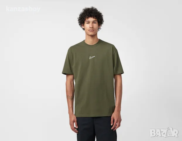 Nike Solo Swoosh Premium Essentials T-Shirt  - страхотна мъжка тениска КАТО НОВА Л, снимка 1 - Тениски - 49598327