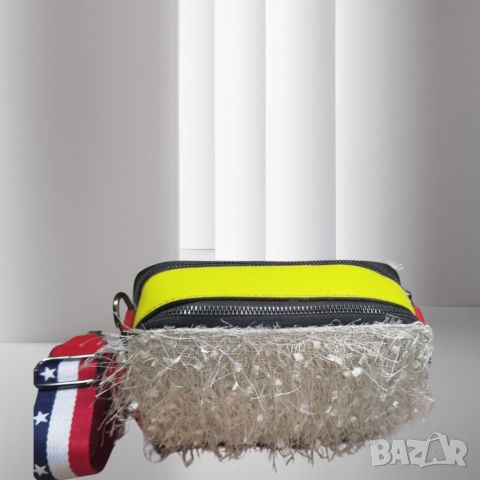 Атрактивна спортно-елегантна дамска чанта  21 x 14.5 x  11 cm, снимка 2 - Чанти - 45762554