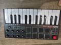 Akai MPK Mini MK3 компактен USB MIDI контролер, Отлично състояние!, снимка 1