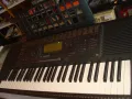 Синтезатор Yamaha PSR 520 с калъф, снимка 2