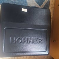 Продавам оригинален куфар за акордеон "Hohner 96 баса", снимка 1 - Акордеони - 44051357