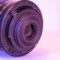 Продавам широкоъгълен обектив Canon EF-S 10-18mm f/4.5-5.6 IS STM, снимка 5 - Обективи и филтри - 45453608