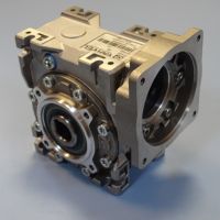 Червячен редуктор VARVEL FRT-G40 B3 reducer worm gear box 1:5, снимка 6 - Резервни части за машини - 45727320