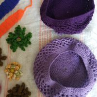 Ръчни плетива и килимче, снимка 12 - Декорация за дома - 45622466