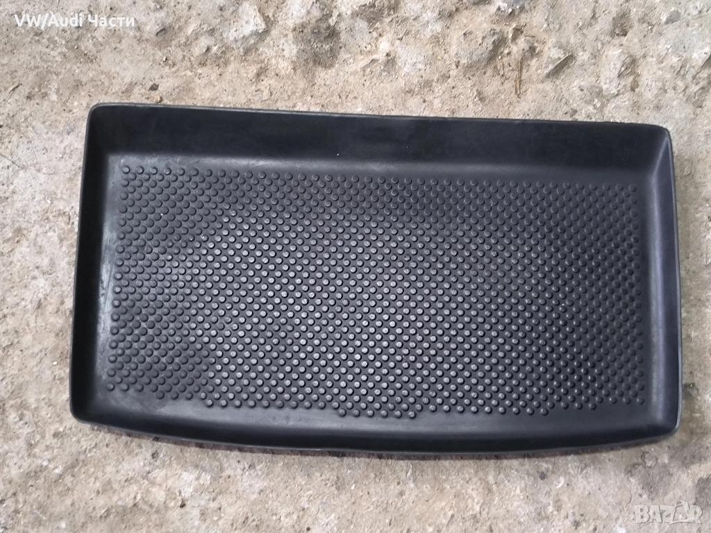 Гумена подложка централна конзола за Голф 5 VW Golf 5 1K0858167, снимка 1