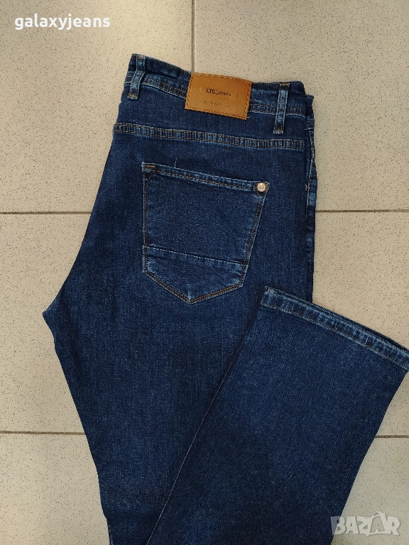 Little cup- изчистени дънки, големи размери, класика цвят, мек деним с еластан, снимка 1