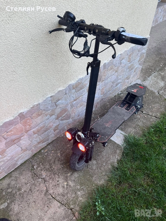  021011 тротинетка нова цена 440лв ли 224,97евро на 490км пробег , с 2 ключа и имобилайзер купена ав, снимка 1
