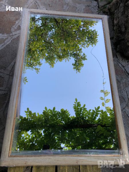 Огледало с дървена рамка, снимка 1