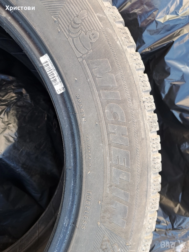 Продавам две зимни гуми Michelin 205 x 55 x 16 , снимка 1