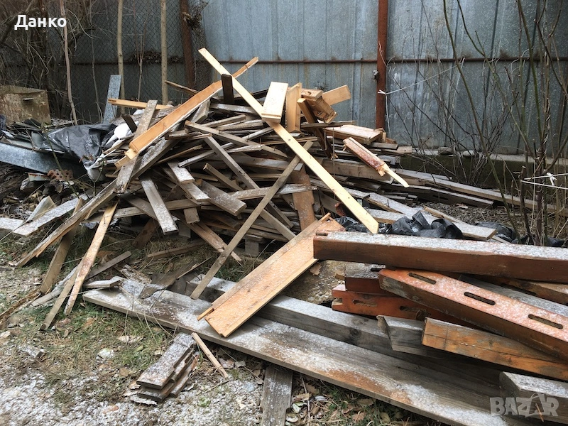 Продавам стар чамов материал за огрев, снимка 1