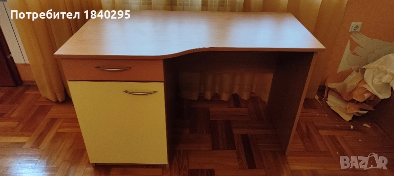 Бюро, снимка 1