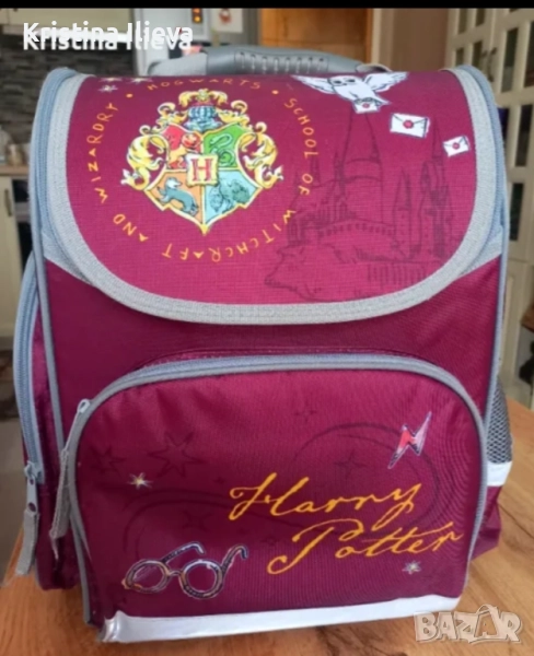 Ергономична ученическа раница с подарък несесер, снимка 1