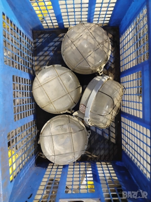 Лампи за външен монтаж , снимка 1