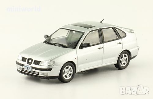 SEAT Córdoba 2000 - мащаб 1:43 на Salvat моделът е нов в блистер, снимка 1