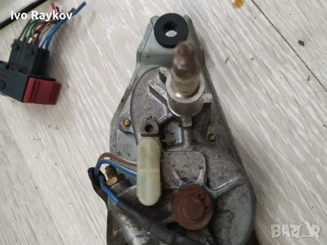 МОТОРЧЕ ЗА ЗАДНА ЧИСТАЧКА SAAB 9-3 4240677 159100-8950, снимка 3 - Части - 50046015