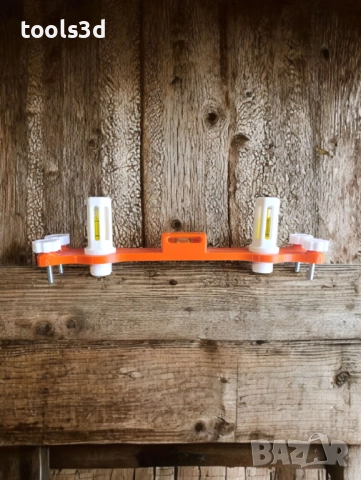 3D принтиран регулируем нивелир за водопроводни тръби за топла и студена вода.